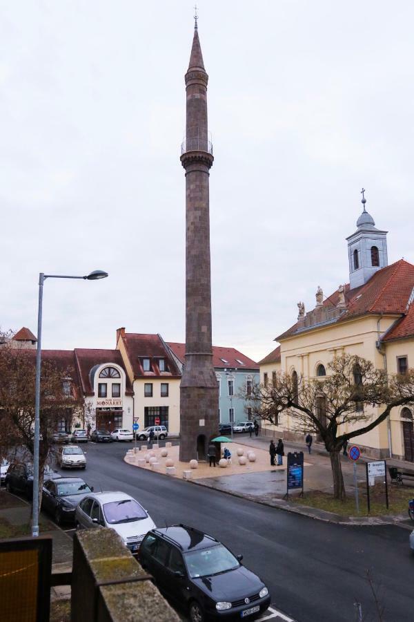 Palace Apartman - Minaret, Eger Luaran gambar